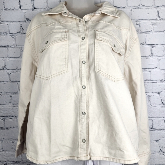 NWT Kensie Size M Denim Shacket - Picture 5 of 8